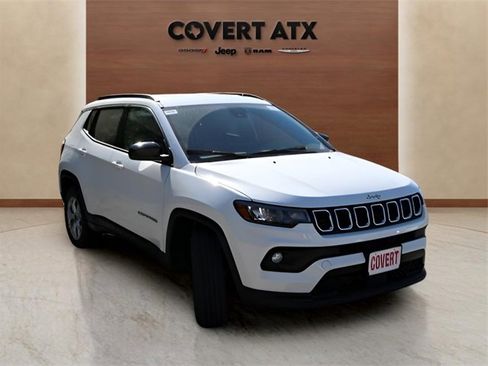 New 2026 Jeep Compass Latitude image 7