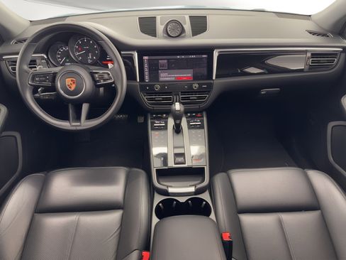 Used 2022 Porsche Macan image 19