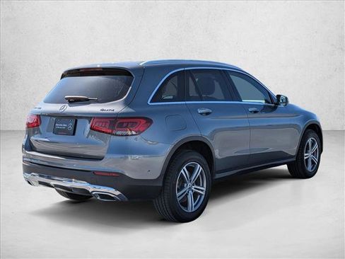 Used 2021 Mercedes-Benz GLC 300 4MATIC image 5
