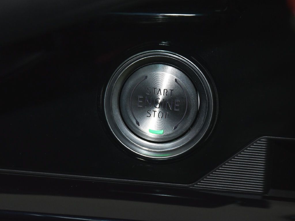 Used 2024 Chevrolet Corvette Stingray Premium Conv w/ Z51 Performance Package RWD image 30