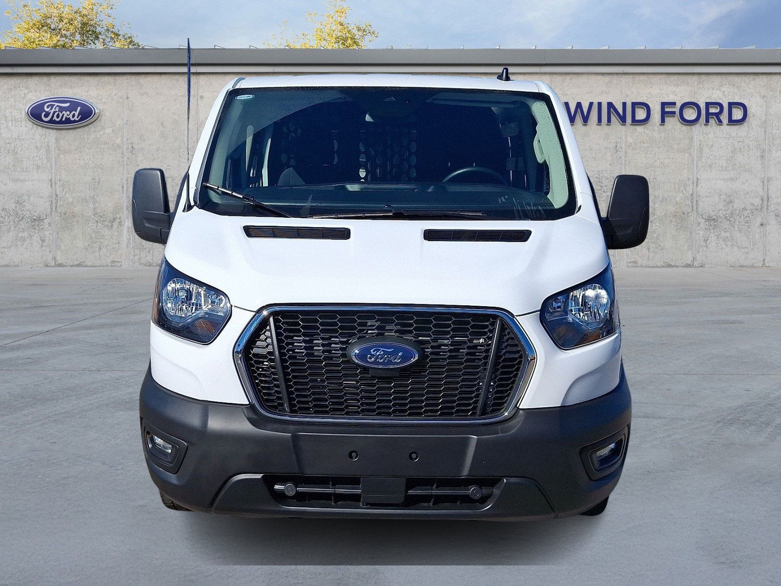 Used 2025 Ford Transit 250 Low Roof w/ Exterior Upgrade Package RWD image 2