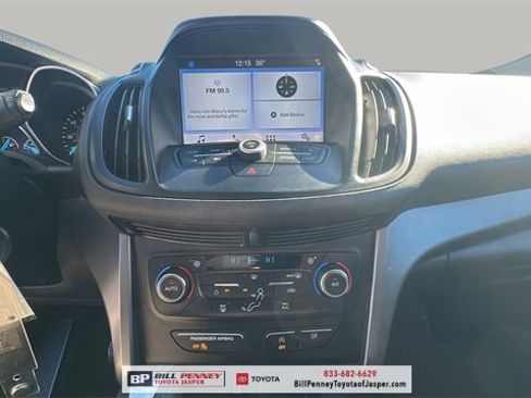 Used 2017 Ford Escape SE w/ Equipment Group 201A image 14