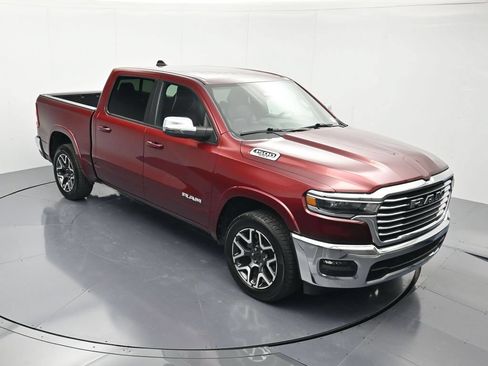 Used 2025 RAM 1500 Laramie AWD/4WD image 30