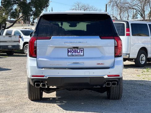 New 2026 GMC Yukon Denali w/ Denali Reserve Package image 4