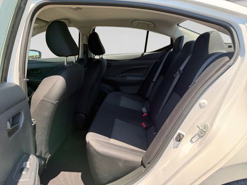 Used 2023 Nissan Versa S FWD image 16
