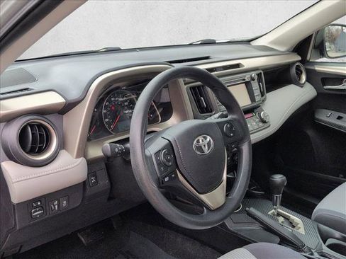 Used 2014 Toyota RAV4 XLE image 10
