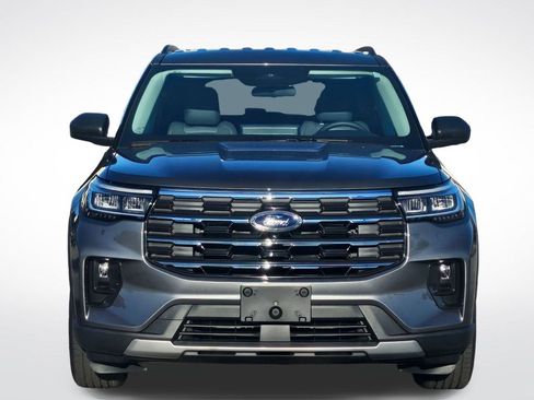 New 2026 Ford Explorer Active w/ Active Comfort Package image 3