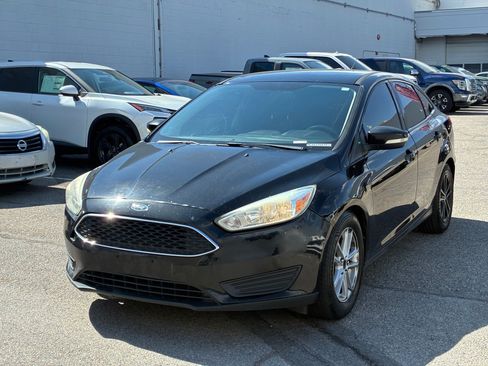 Used 2017 Ford Focus SE FWD image 10
