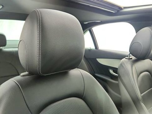Used 2018 Mercedes-Benz C 300 Sedan image 23
