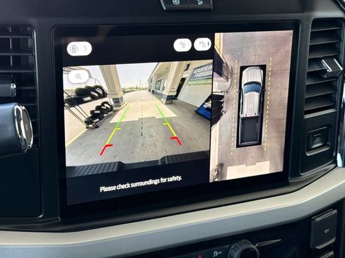 New 2026 Ford F250 4x4 Crew Cab Super Duty image 17