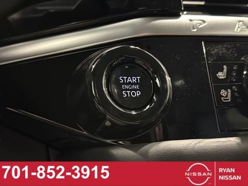 New 2026 Nissan Pathfinder Platinum AWD/4WD image 32