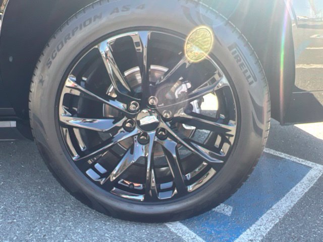 Used 2021 Cadillac Escalade ESV Sport w/ Driver Assist Tech Package AWD/4WD image 11