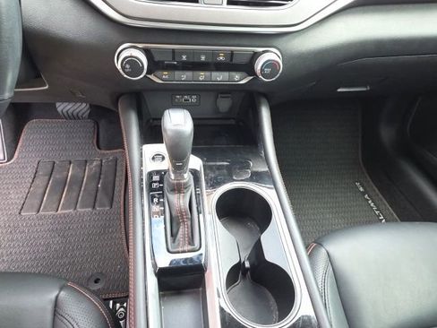 Used 2024 Nissan Altima 2.5 SR image 18