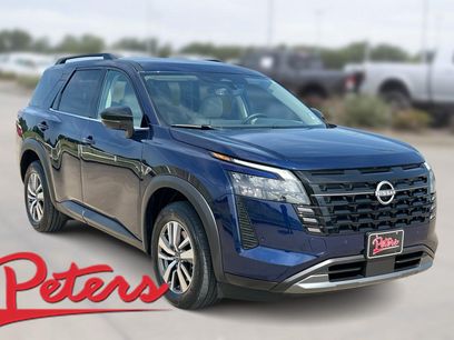 Used 2026 Nissan Pathfinder SL