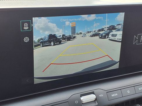 Used 2025 Kia K4 FWD image 11