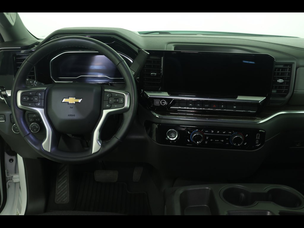 Used 2023 Chevrolet Silverado 1500 LT AWD/4WD image 16