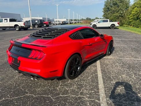 Used 2018 Ford Mustang GT w/ Black Accent Package RWD image 11