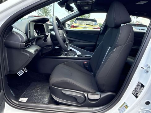 New 2026 Hyundai Elantra SEL Sport Premium FWD image 13