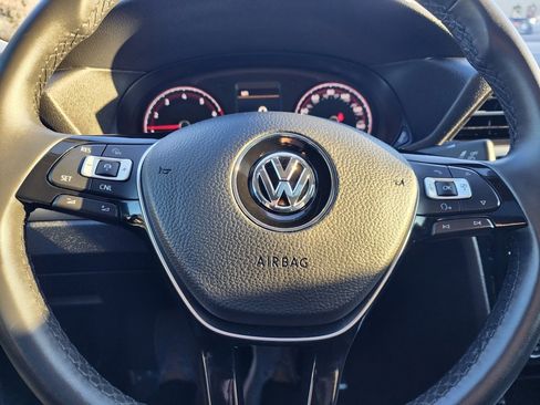 Used 2022 Volkswagen Passat 2.0T SE image 18