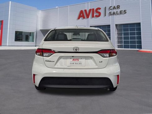 Used 2025 Toyota Corolla LE FWD image 5