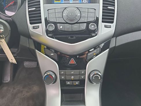 Certified 2015 Chevrolet Cruze LT image 16