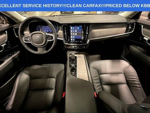 Used 2022 Volvo V90 B6 Cross Country image 15