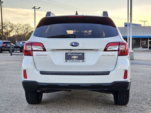 Used 2016 Subaru Outback 2.5i Limited image 8