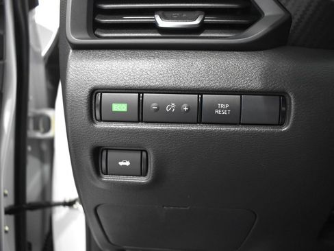 Certified 2025 Nissan Sentra S FWD image 18