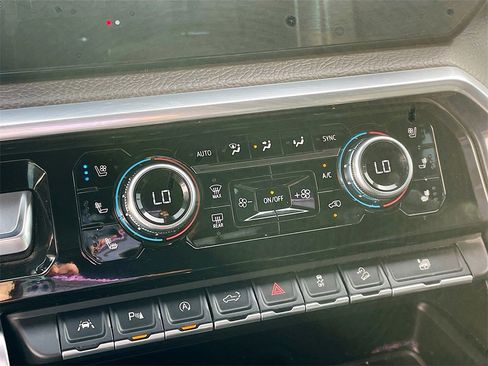 Used 2023 GMC Sierra 1500 Denali w/ Denali Reserve Package image 18