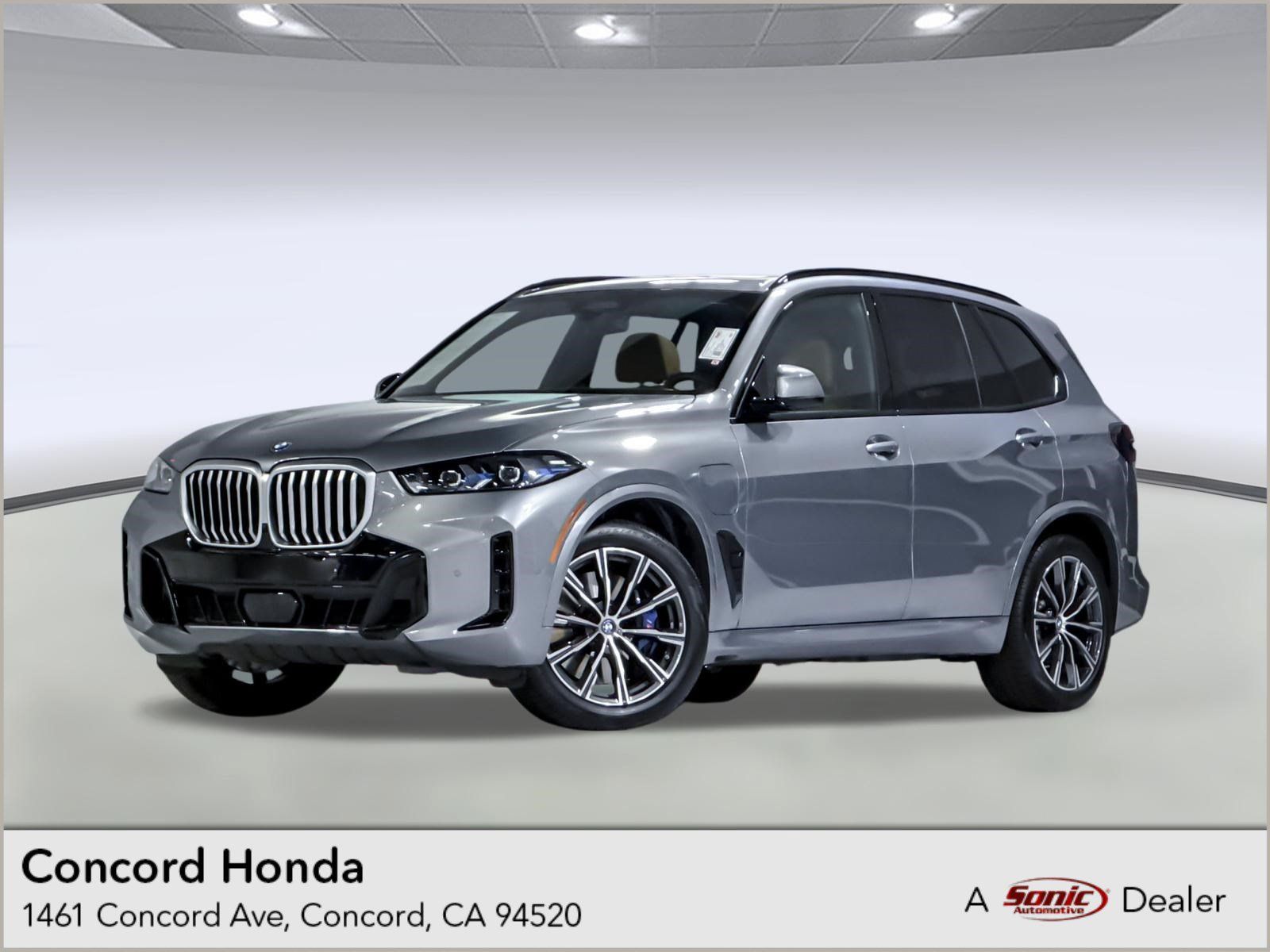 Used 2024 BMW X5 xDrive50e w/ Executive Package AWD/4WD image 1
