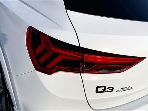 Used 2023 Audi Q3 2.0T Premium Plus w/ Premium Plus Package image 22