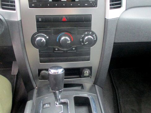 Used 2008 Jeep Grand Cherokee Laredo AWD/4WD image 11