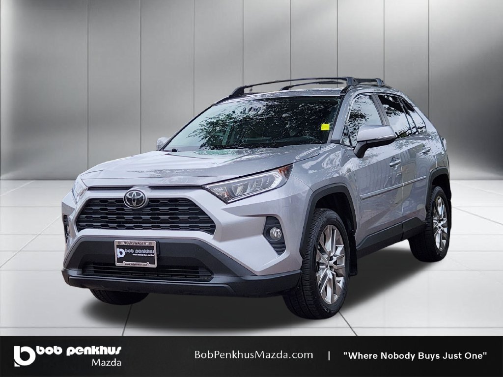 Used 2019 Toyota RAV4 XLE Premium w/ Cold Weather Package AWD/4WD image 23