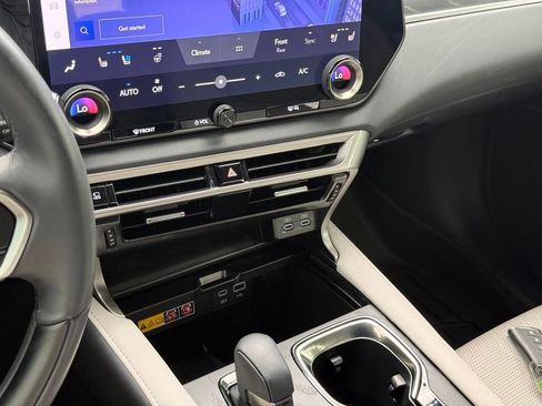 Certified 2024 Lexus RX 350 Premium Plus w/ Convenience Package FWD image 38
