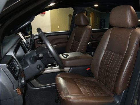 Used 2023 Nissan Titan Platinum Reserve w/ Moonroof Package AWD/4WD image 7