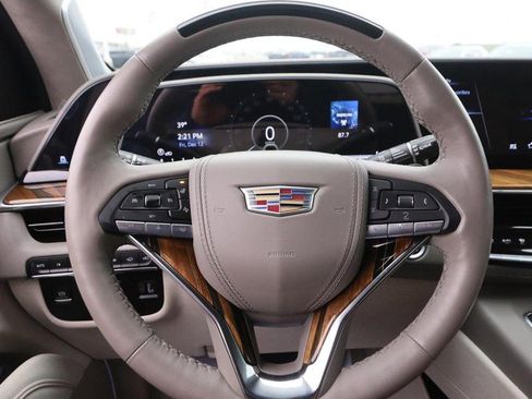 Used 2024 Cadillac Escalade Sport Platinum w/ LPO, ONYX Package image 14