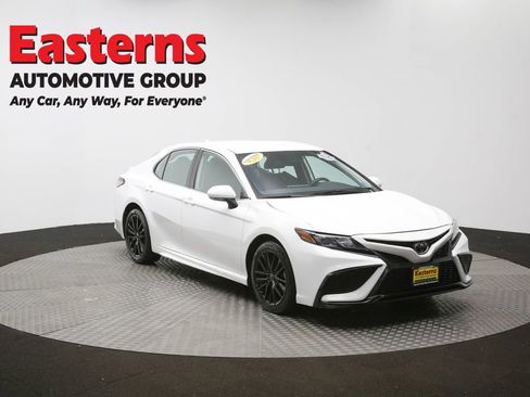 Used 2024 Toyota Camry SE image 84
