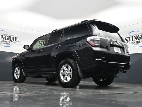 Used 2020 Toyota 4Runner SR5 image 21