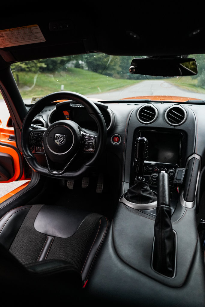 Used 2014 SRT Viper SRT-10 RWD image 25