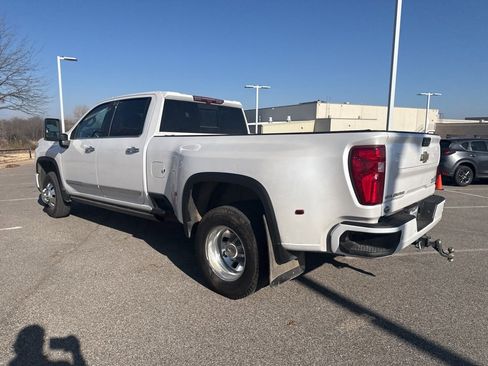 Used 2024 Chevrolet Silverado 3500 High Country w/ High Country Premium Package image 5