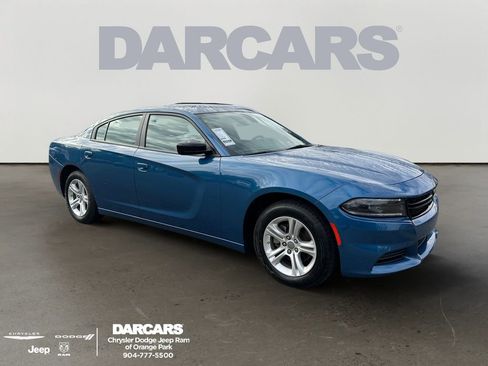 Used 2023 Dodge Charger SXT image 1