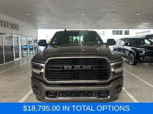 Used 2022 RAM 2500 Laramie w/ Night Edition AWD/4WD image 2