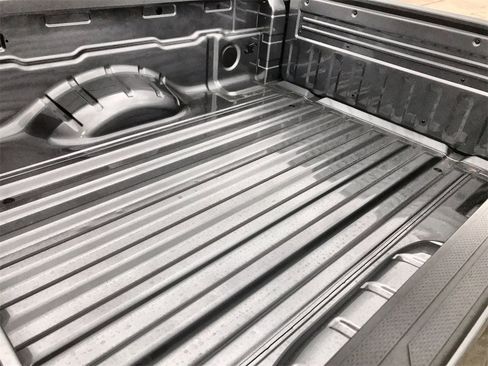 New 2026 Nissan Frontier S image 22