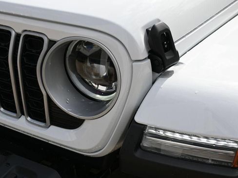 New 2026 Jeep Wrangler Sahara image 27