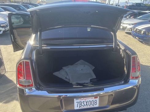 Used 2014 Chrysler 300 C image 27