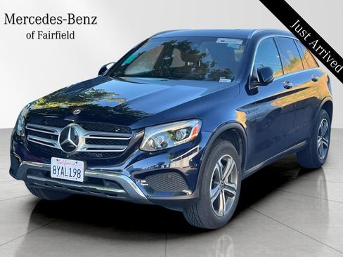 Used 2018 Mercedes-Benz GLC 300 4MATIC image 1