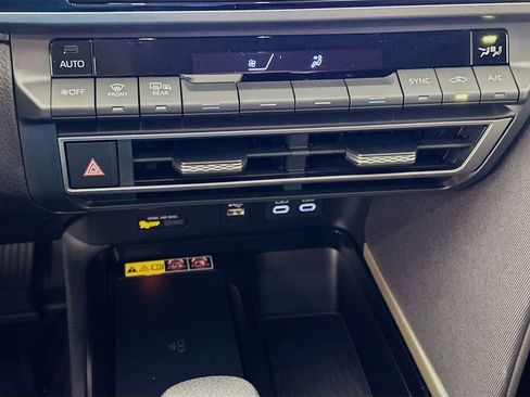 Used 2026 Toyota Camry LE w/ Convenience Package image 16