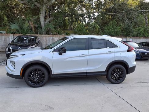 Used 2026 Mitsubishi Eclipse Cross LE AWD/4WD image 2