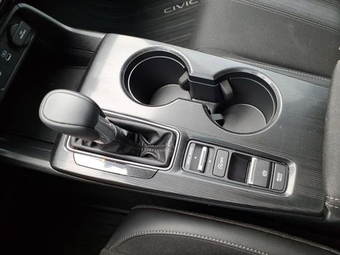 Used 2025 Honda Civic Sport image 26