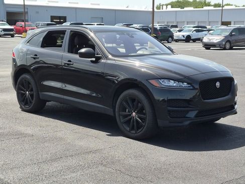 Used 2017 Jaguar F-PACE Prestige AWD/4WD image 3